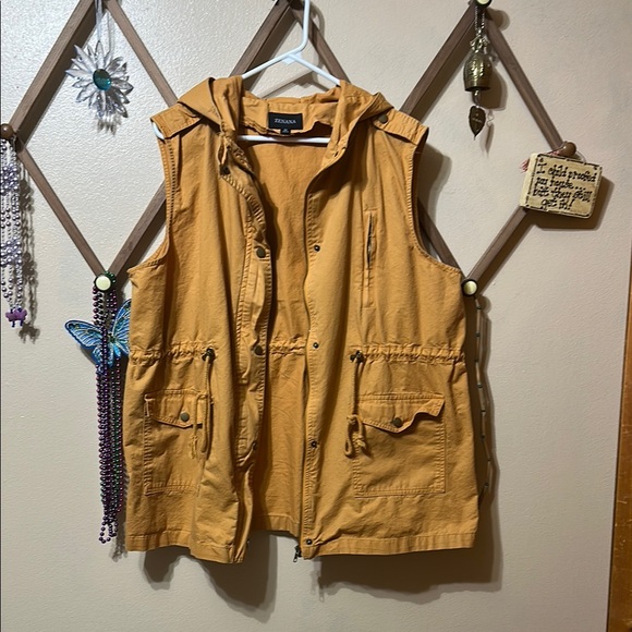 Zenana Outfitters Mustard Hooded Vest - Picture 1 of 5